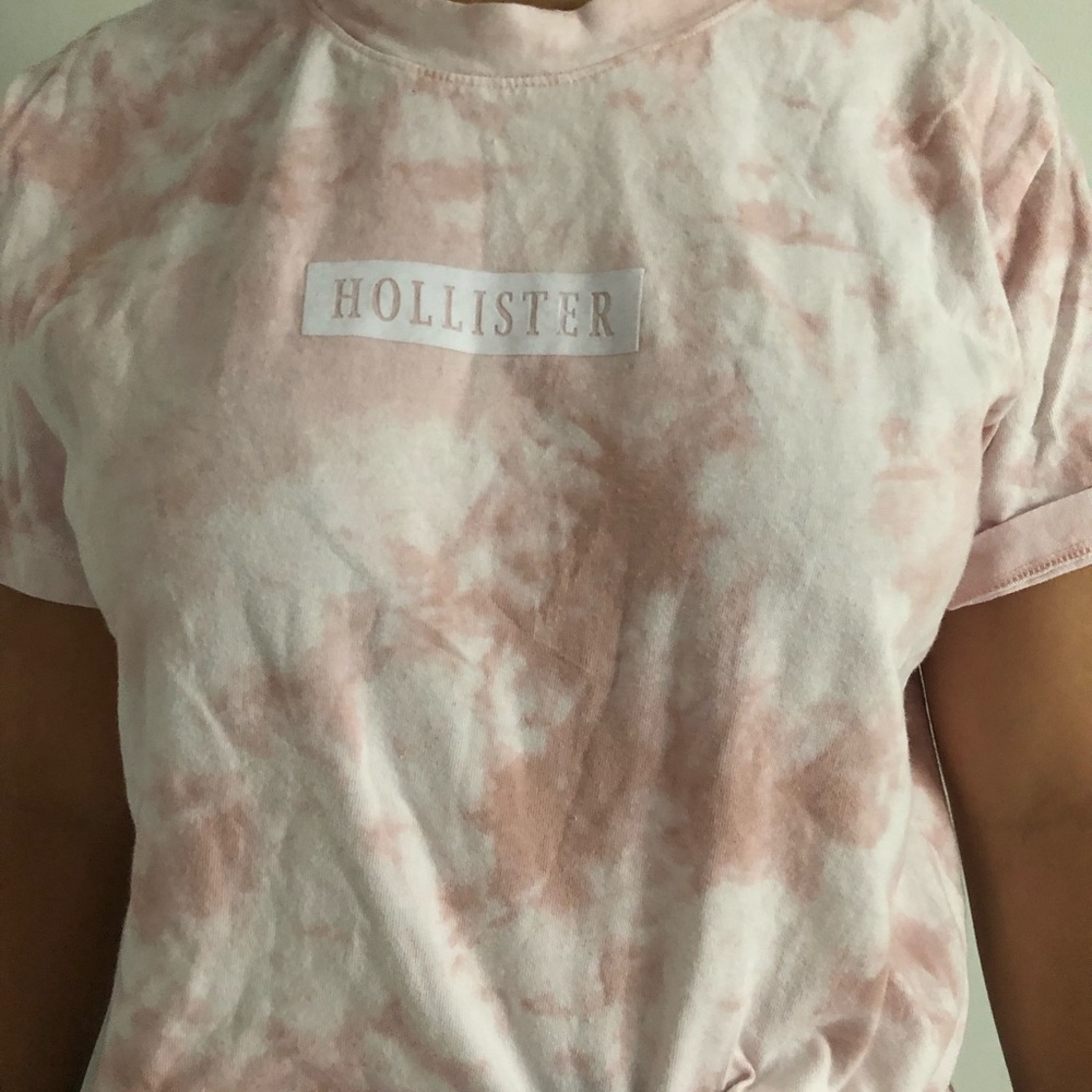 Cropped pink tie-dye Hollister shirt